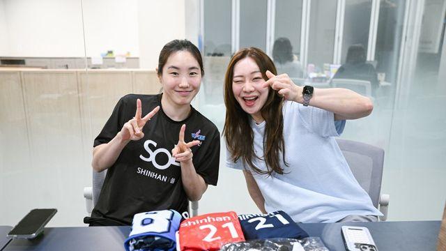 [SD 인터뷰] “우리 단단해졌어요” 김진영-김지영이 말하는 ‘최윤아호’ 신한은행의 변화, 그리고 명예회복