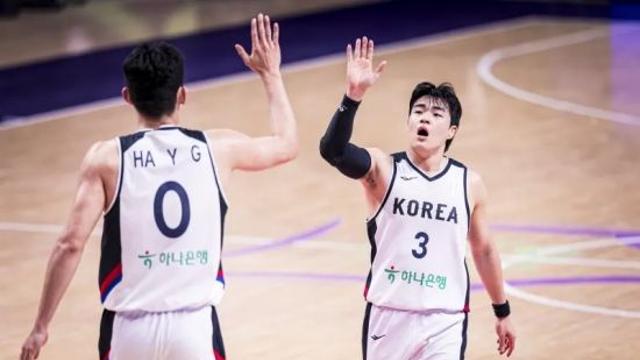 '중국 나와!' 남자농구, 아시안컵 8강 진출…약체 괌에 33점 차 대승→여준석도 부상 복귀