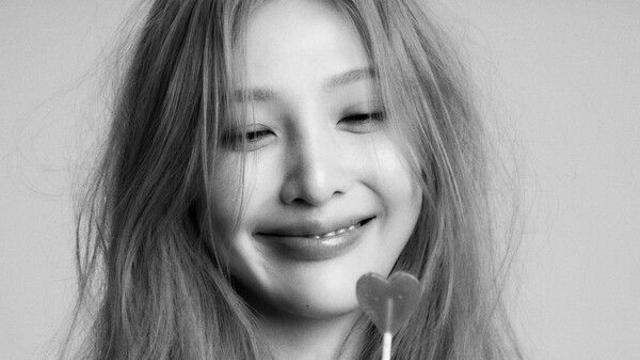 레드벨벳 조이, '스타일도 표현도 솔직과감 미니멀'…3차 콘셉트티저 공개