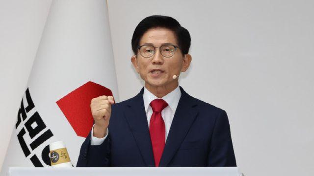 김문수, 尹 부부 동시 구속에 “국격 안중에도 없어”