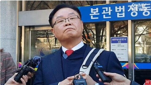 홍남표 전 창원시장·조명래 전 부시장, 정치자금법 위반 혐의 불구속 기소