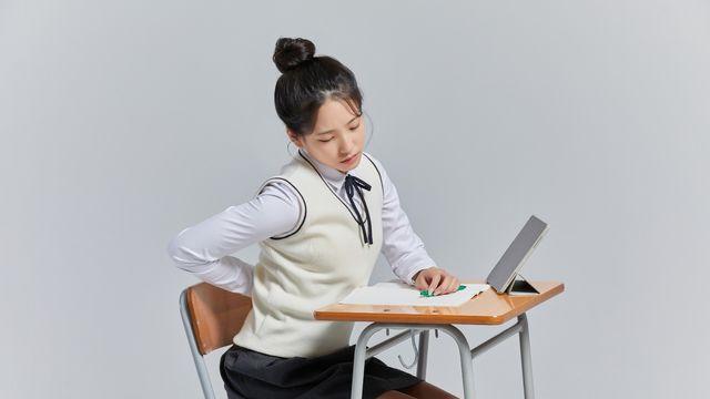 “우리 아이 척추가 휘었다”... ‘청소년 척추측만증’, 교정만 신경쓰다 치료 적기 놓칠 수도