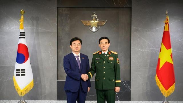 Bộ trưởng Quốc phòng Hàn Quốc-Việt Nam hội đàm song phương…Thảo luận về các biện pháp tăng cường hợp tác