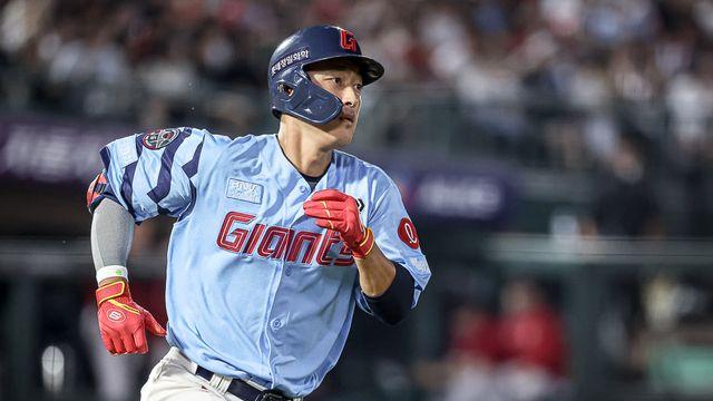 “개 같이 뛰겠다”…신인처럼 뛰는 FA 선수 노진혁, 중심 잃은 롯데 버팀목으로 [SD 베이스볼 피플]