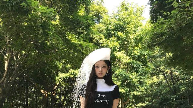 검은 새와 흰 베일 사이, 아이브 레이의 모던 고해성사