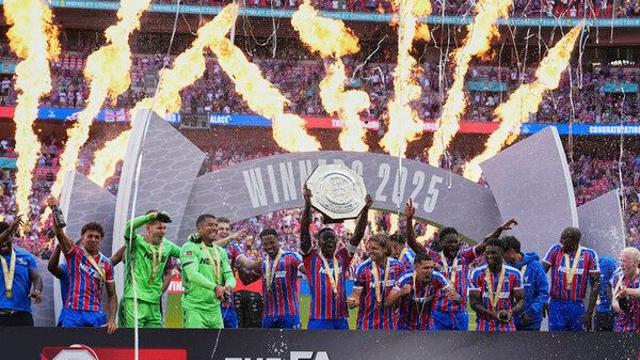 팰리스, UEFA 규정 위반으로 유로파 아닌 콘퍼런스로 강등