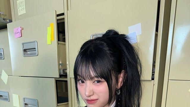 리센느 미나미, 포스트잇으로 교복 꾸미기?
