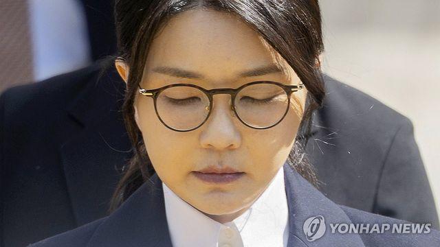 김건희, 서울남부구치소 독방 수감…예우 없고 경호도 중단
