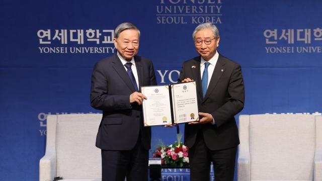 Tổng Bí thư Tô Lâm nhận bằng Tiến sĩ danh dự của Đại học Yonsei