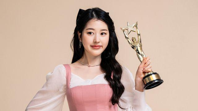 장원영 언니 장다아도 '톱스타' 됐다