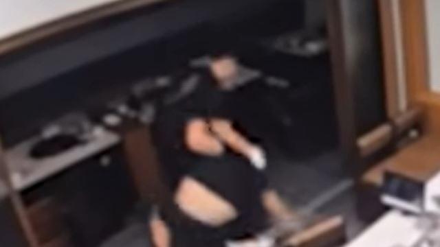 “내 아내를 욕해?” 고깃집 사장이 10대 아르바이트생 폭행…경찰 체포·조사