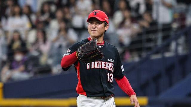 KIA 선발 투수 윤영철, 팔꿈치 수술 결정… 2026시즌 복귀 ‘안갯속’
