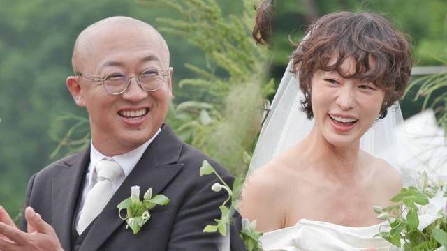 사이비 교주와 결혼한 여배우? 