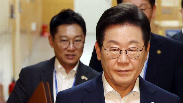 이 대통령 “온실가스 목표 달성에 전기료 오를 수 밖에...국민 동의 구해야”