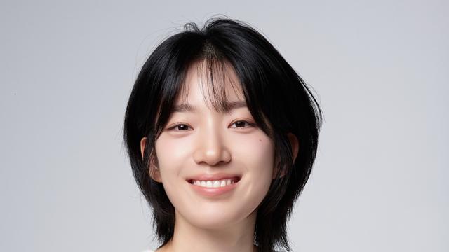 ‘트리거’ 강채영, 청초+부드러움 담은 새 프로필 공개