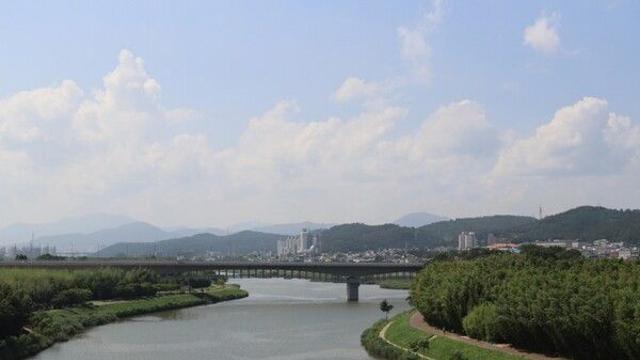 울산 가볼 만한 곳, 다채로운 풍경을 만나는 여정