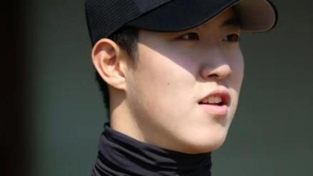 장충고 투수 문서준, MLB 토론토행…