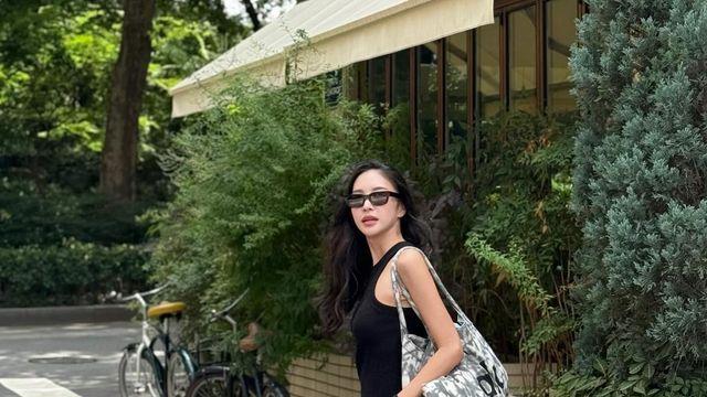 김윤지표 '쇼츠의 정석', 뉴욕서 증명한 미니멀=맥시멀 임팩트