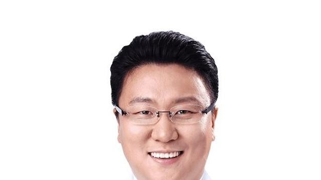 [칼럼] 허리·어깨 부상, 한의학적 치료법은?