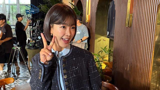 고원희, 트위드 한 벌로 완성한 '60년대 파리지앵 코스프레'…이래서 '패션 아이콘'