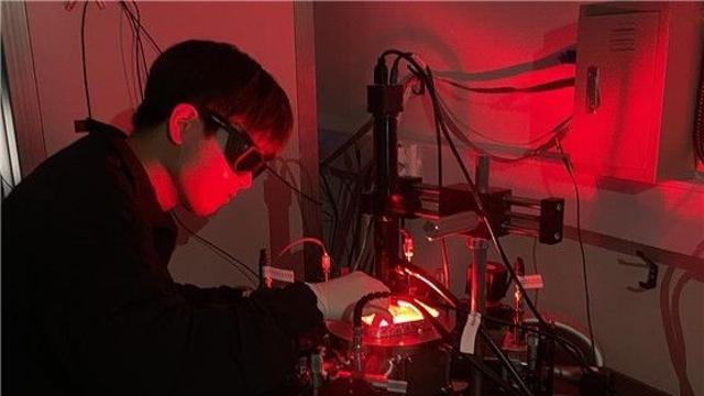 KAIST, 전력 없이 작동하는 광센서 개발…