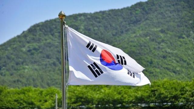광복절 태극기, 현충일때와 다르다...
