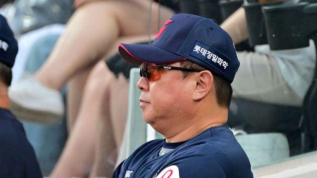 롯데 명장도 한숨 쉰 '치명적 주루사', 쓴소리로 분발 촉구…
