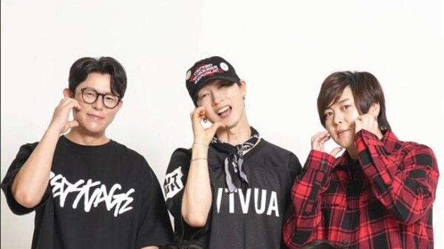 H.O.T. 완전체 재결합! 토니안 “너무 오랜만이죠” 연습 현장 공개
