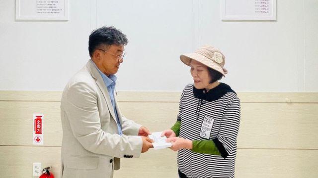 천안시 불당2동, 제80주년 광복절 맞아 국가유공자 위문품 전달