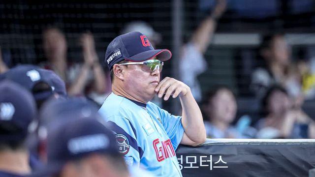 ‘7연패인데 그대로 3위’…롯데, 더 물러날 곳 없다→명장은 침착함 유지 “반등 기회 있어, 위축되지 말자” [부산 현장]
