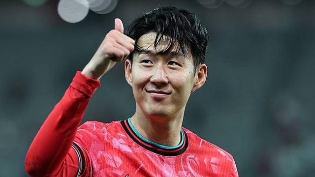 '아시아 역대 최고 선수' 3위 박지성, 2위 손흥민, 1위는 바로 '이 선수'
