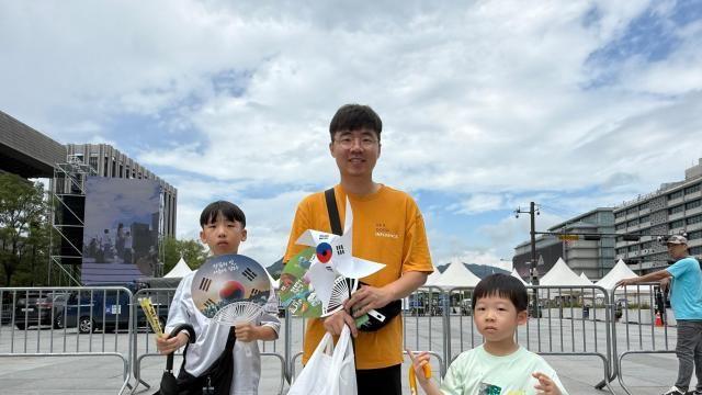 제80주년 광복절 맞은 광화문 광장, '국민 임명식' 인파로 인산인해