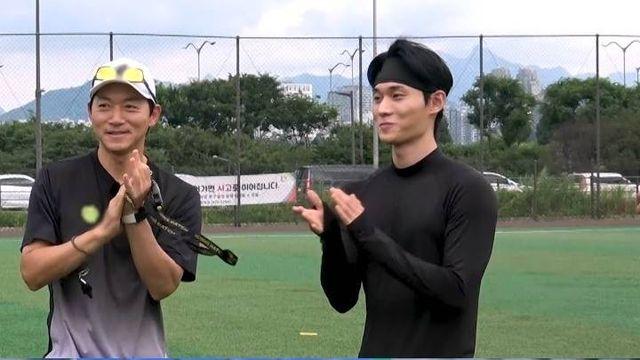 ‘축구 천재’ 이동국 子, 차세대 국대 예약…‘뭉찬4’ 깜짝 등장