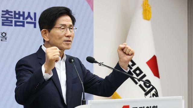 김문수가 ‘윤 전 대통령과 김건희 여사 동시 구속’에 보인 반응