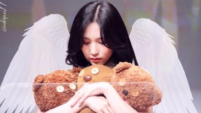인형을 소중히 하는 미나