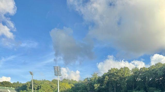 축구장도 런웨이로 만든다! 오하영, 스포티 캐주얼의 정석
