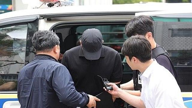 ‘80대 부부 고객에 강도질’ 30대 농협직원 “희귀병 치료비빚 갚으려 범행”