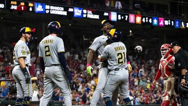 MLB 밀워키, 연장 혈투 끝에 14연승…구단 역대 최다 신기록