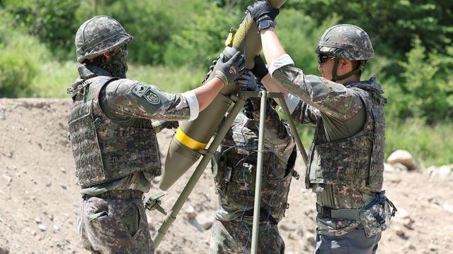출산율 최저찍은 한국…북한과 전쟁 시 병력 부족 직면