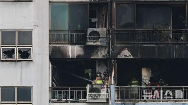 창전동 아파트 화재 2명 숨지고 13명 다쳐…