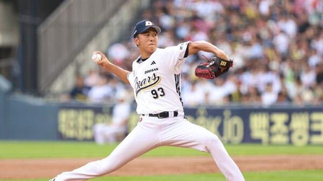 두산 제환유, 1군 선발 데뷔전서 호투…”감독님 조언 덕분에 기죽지 않아”