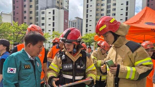 박강수 마포구청장, 화재현장 찾아 