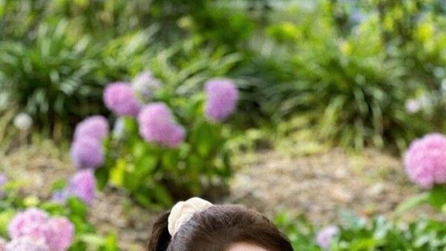 공승연, 청순+과즙미 넘치는 비주얼…‘지니’와 함께 드라마 촬영 중