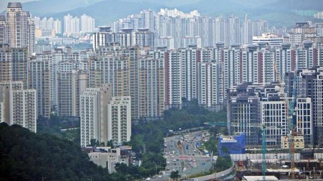 ‘전세의 월세화’ 확산…올해 전국 월세 거래량 100만 건 돌파