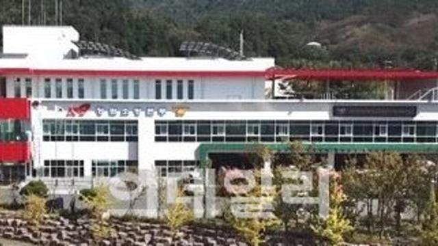 창원 트럭 주차장서 불…차량 4대 피해