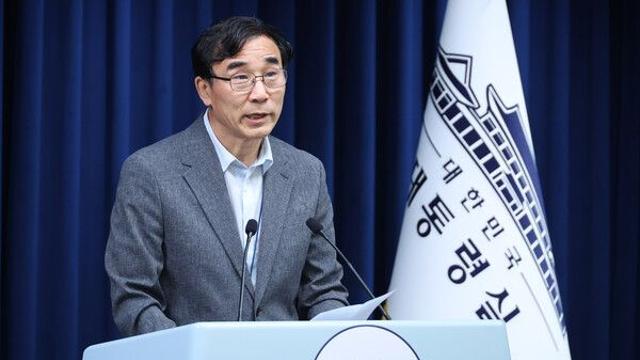 대통령실, 청년담당관 남녀 각 1명 선발...