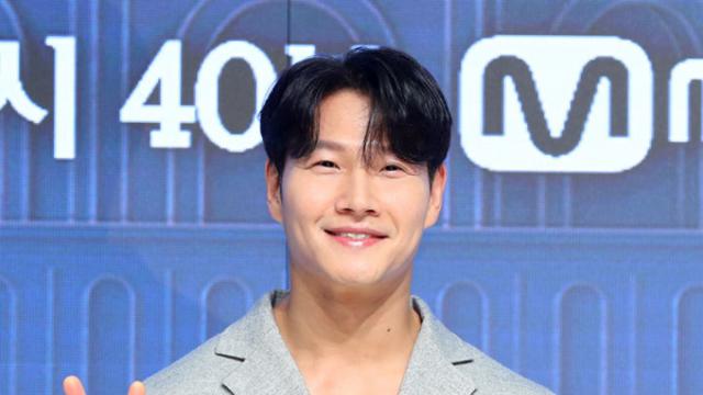 김종국 결혼 발표 “늦었지만 저 장가 갑니다…잘 살겠다”