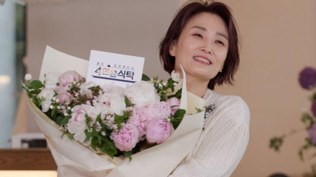 박경림 MC “친구가 들려주는 ‘찐’ 이야기, 그게 ‘4인용 식탁’의 힘”
