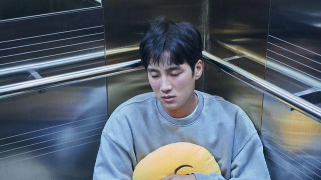 안보현, 댕댕美 제대로 터졌다…인생캐 등극 ‘악마가 이사왔다’