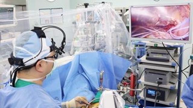 3D완전내시경 활용, 대동맥판막 재치환술 세계 첫 성공…인공판막 제거 및 삽입 동시수술